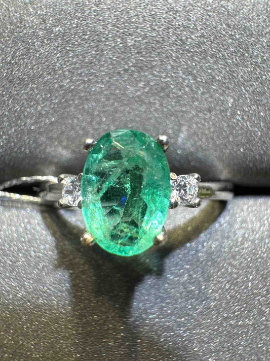 1217 Emerald Ring