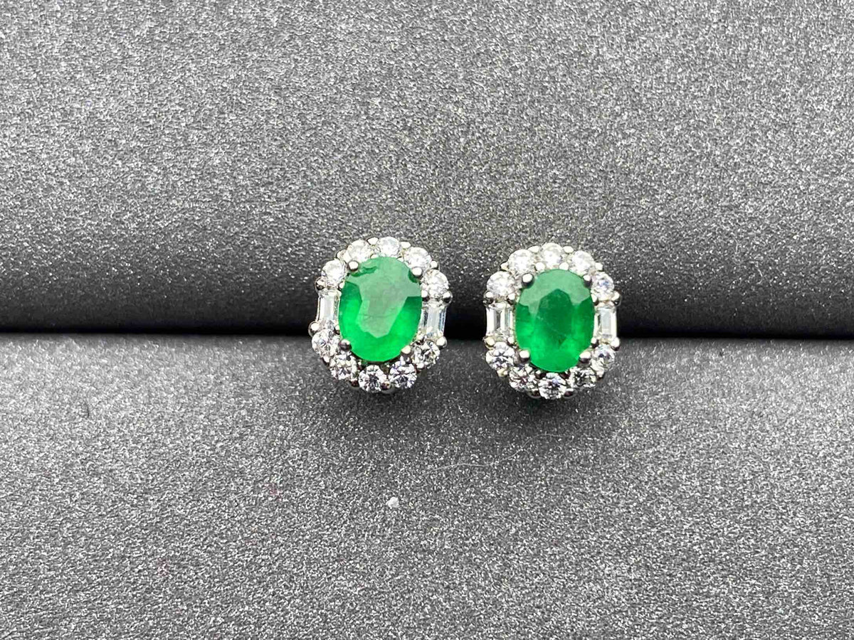 4357 Emerald Earrings