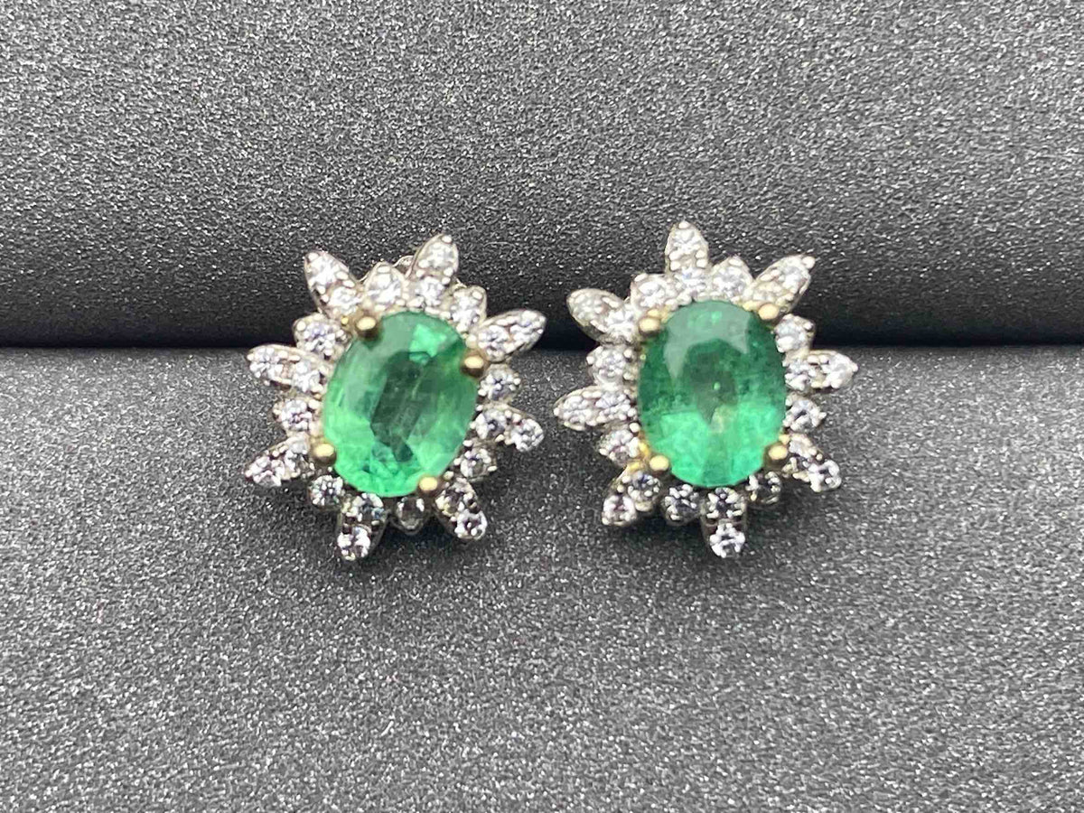 4427 Emerald Earrings