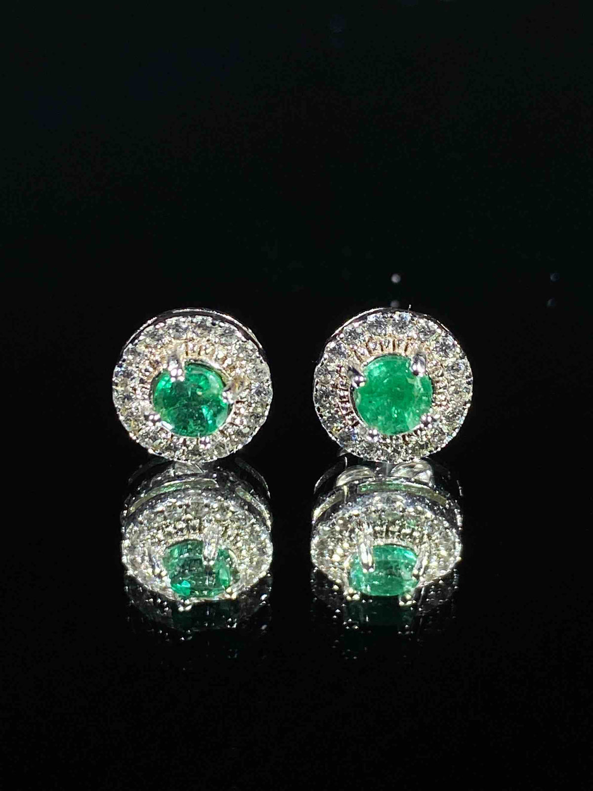 4530 Emerald Earrings